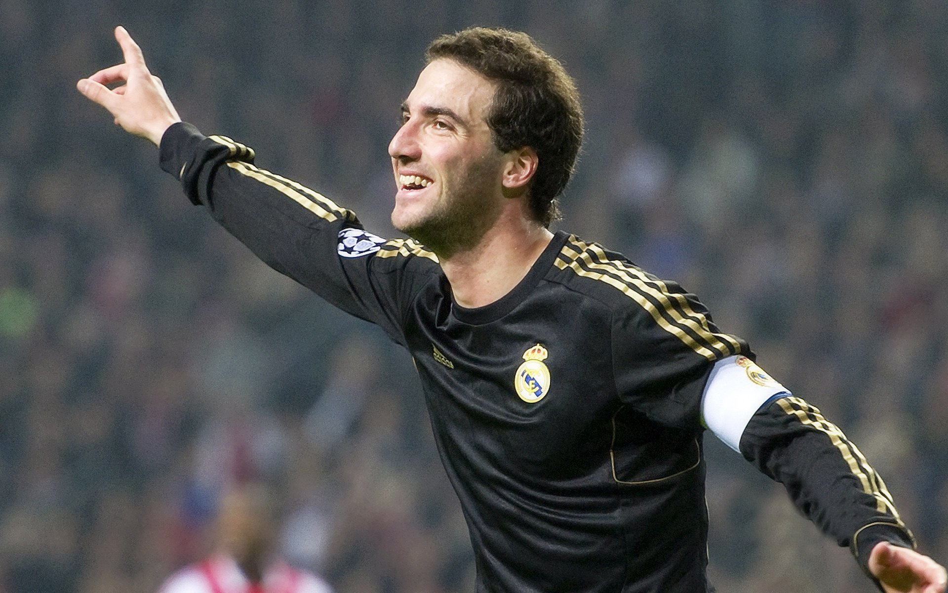 意甲攻防大战:场面火爆,精彩纷呈,意甲防守怎么这么严